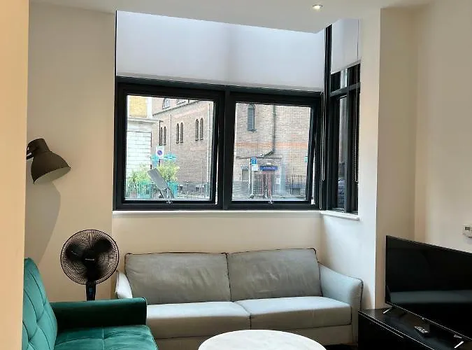 Luxury Modern 1 Bed Apartment