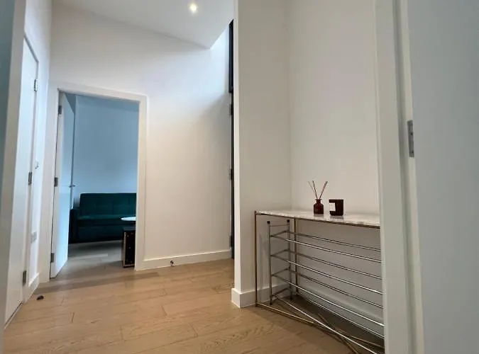 Luxury Modern 1 Bed Apartment